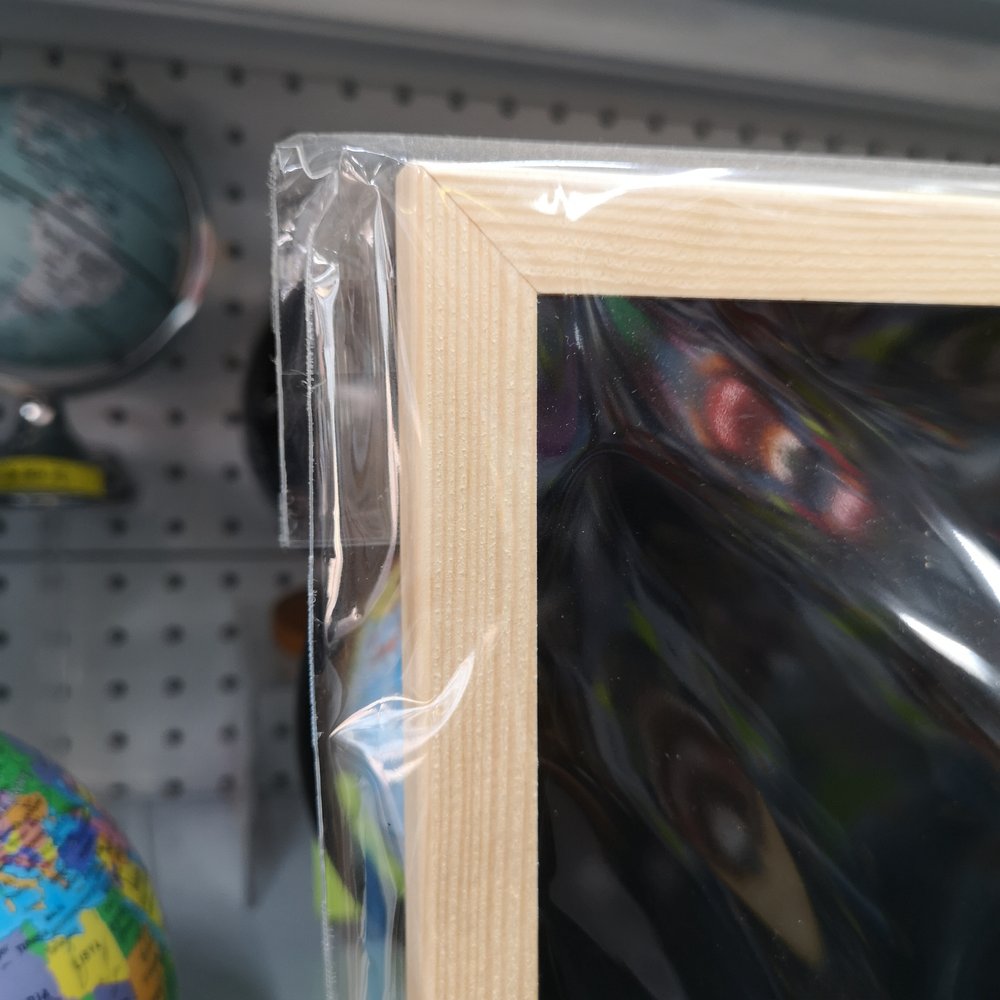黑磁石板 木框邊角特寫